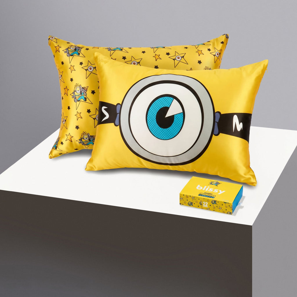 Pillowcase - Minions & Monsters - Seeing Stars - Youth
